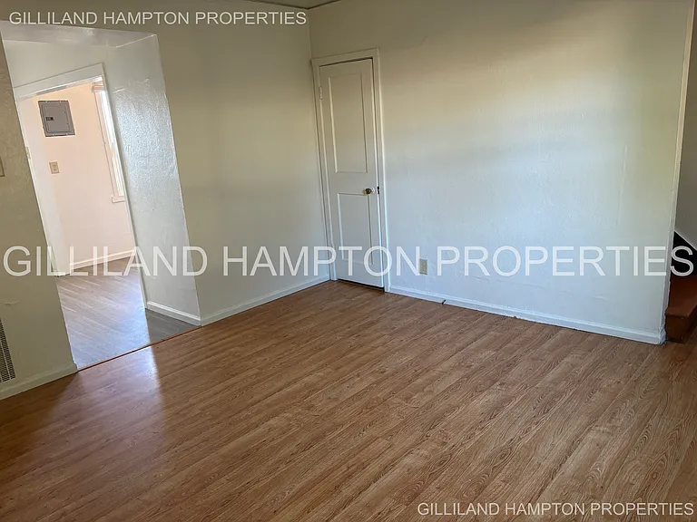 318 NW 15th St #318 — Photo 13