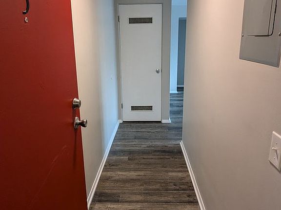 2nd image of 1944 Rowland Ave NE APT 5