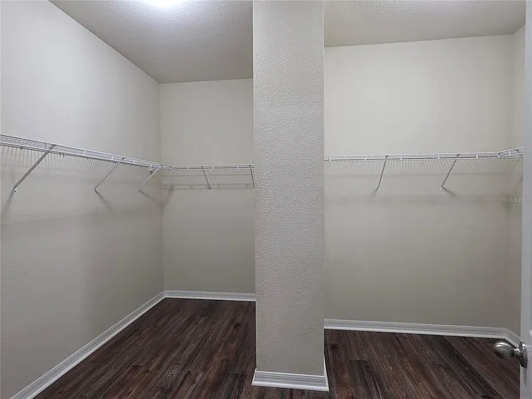 4939 Autumn Ridge Dr — Photo 11