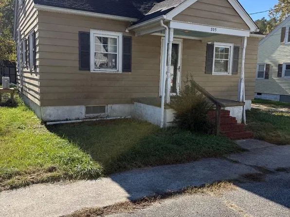 705 4th St, Sharptown, MD 21861