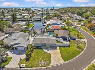 310 Westwinds Dr, Palm Harbor, FL 34683