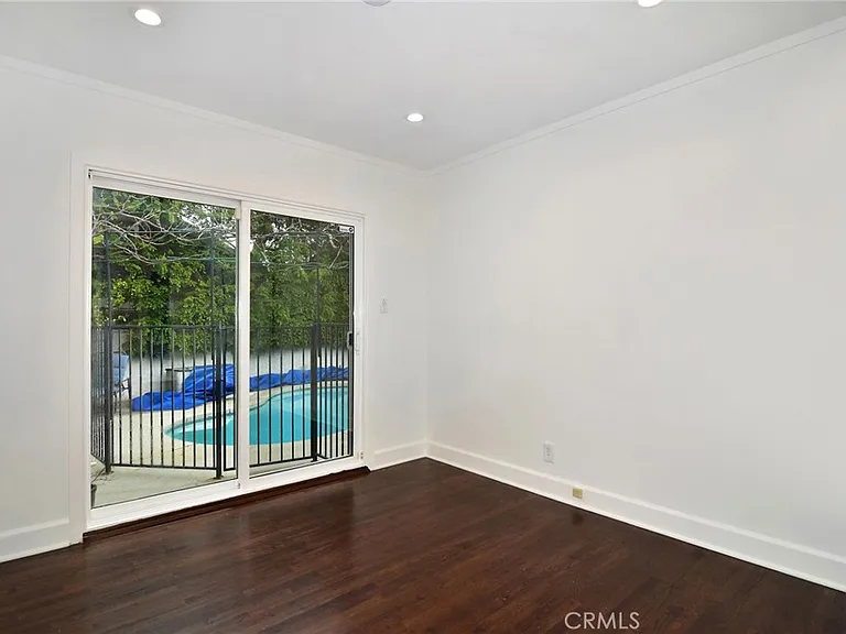 5352 Geyser Ave — Photo 13