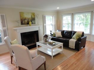 6271 Mosley Ave, Los Angeles, CA 90056