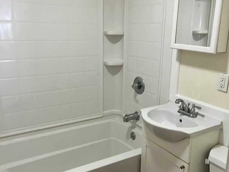 48 Main St #29 — Photo 10
