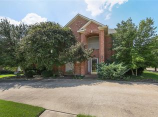 2237 Country Club Dr, Plano, TX 75074