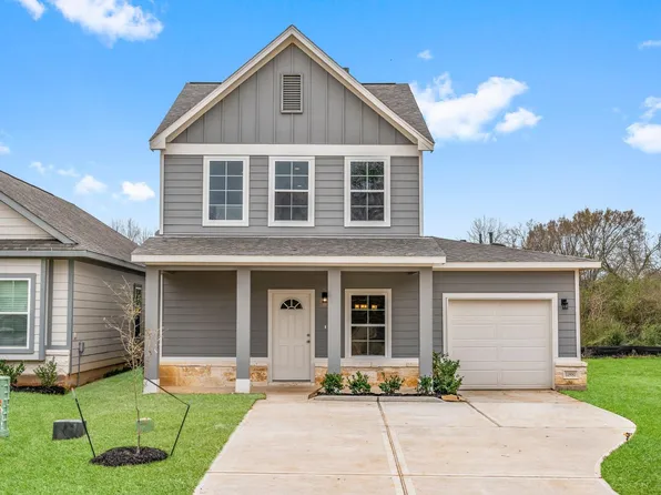11881 East Gate Drive, Willis, TX 77318