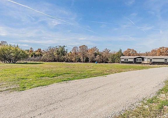 3rd image of 1860 County Road 3855
