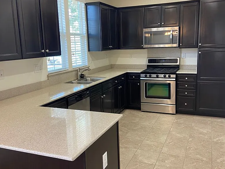829 Blossom Rock Ln — Photo 3