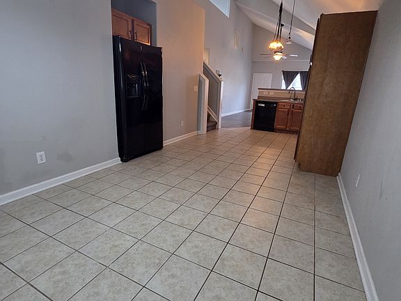 4th image of 207 Baybrook Cir