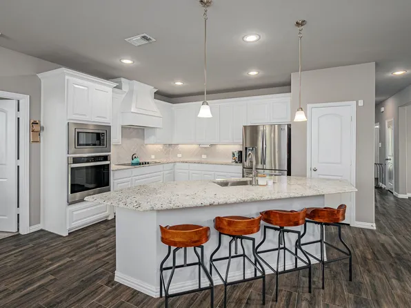 107 Cedar Elm Ln, Nevada, TX 75173