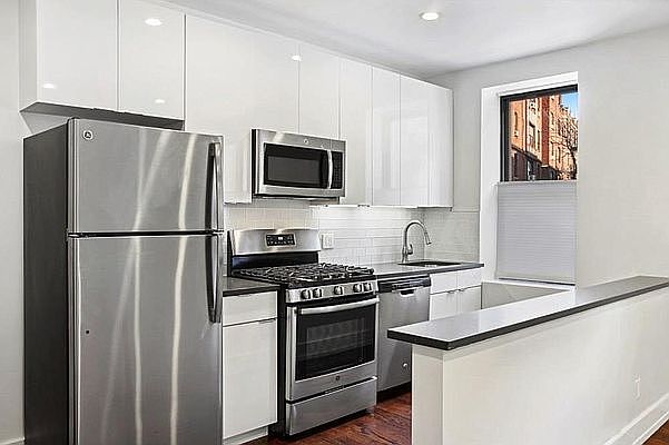 1st image of 700 Ocean Ave #33