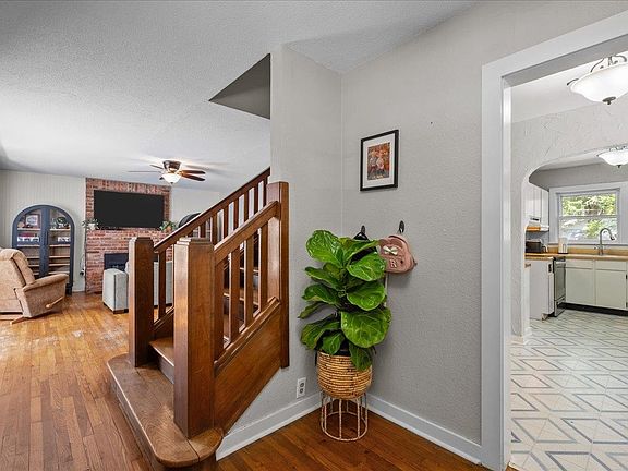 4th image of 1322 N 4th St
