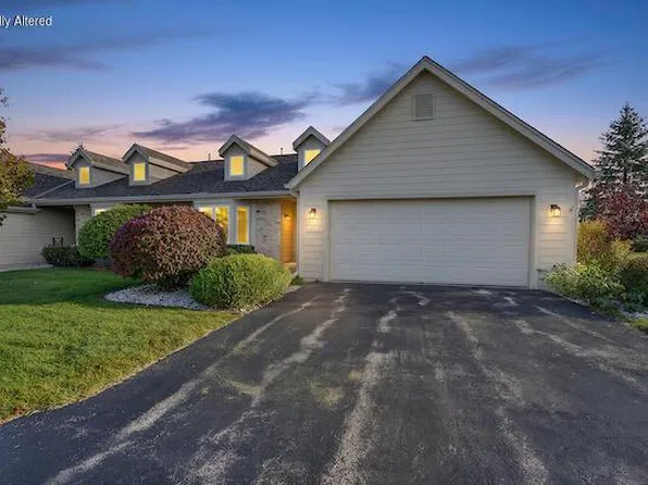 W178N9878 Riversbend CIRCLE E E, Germantown, WI 53022