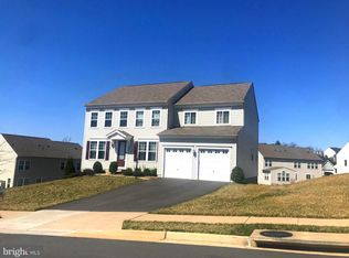 3117 Fledgling Cir, Woodbridge, VA 22193