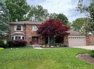 25649 Rutledge Xing, Farmington Hills, MI 48335