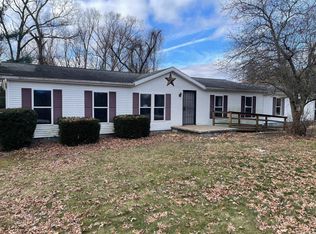 4755 N 1100e Rd E, Grovertown, IN 46531