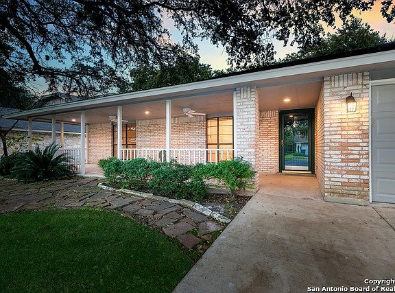 2nd image of 3511 Oakhorne St