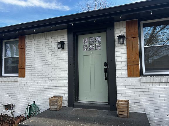2nd image of 405 Kinhawk Dr