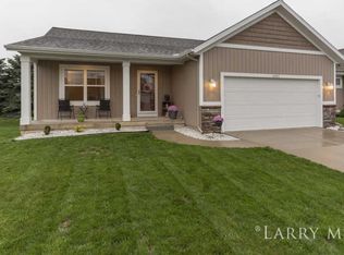 5967 Farmview Dr, Allendale, MI 49401