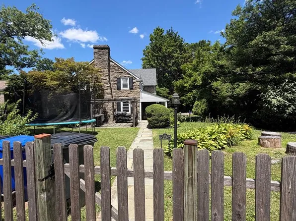 1 Develon Rd, Elkins Park, PA 19027