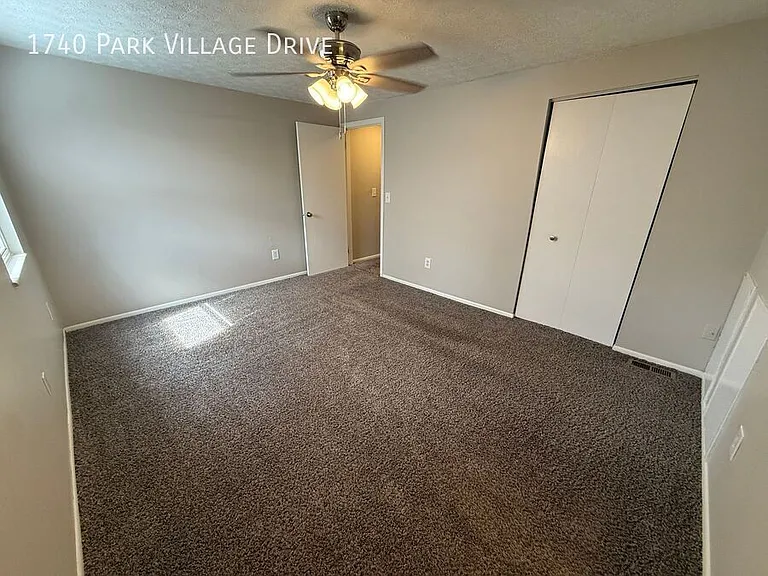 1740 Park Village Dr — Photo 12