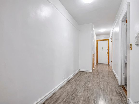 2nd image of 1711 Davidson Avenue #1N