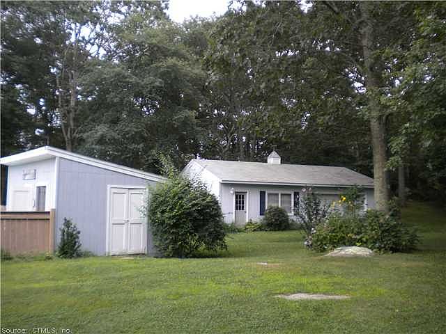 2nd image of 148 Roxbury Rd
