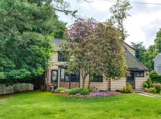 28 Terrace Ave, Riverside, CT 06878