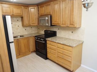 1315 Modaff Rd, Naperville, IL 60565