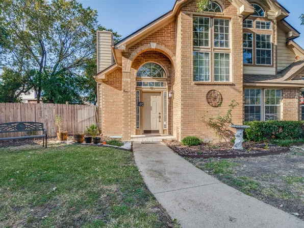9202 Oak Hollow Dr, Rowlett, TX 75089