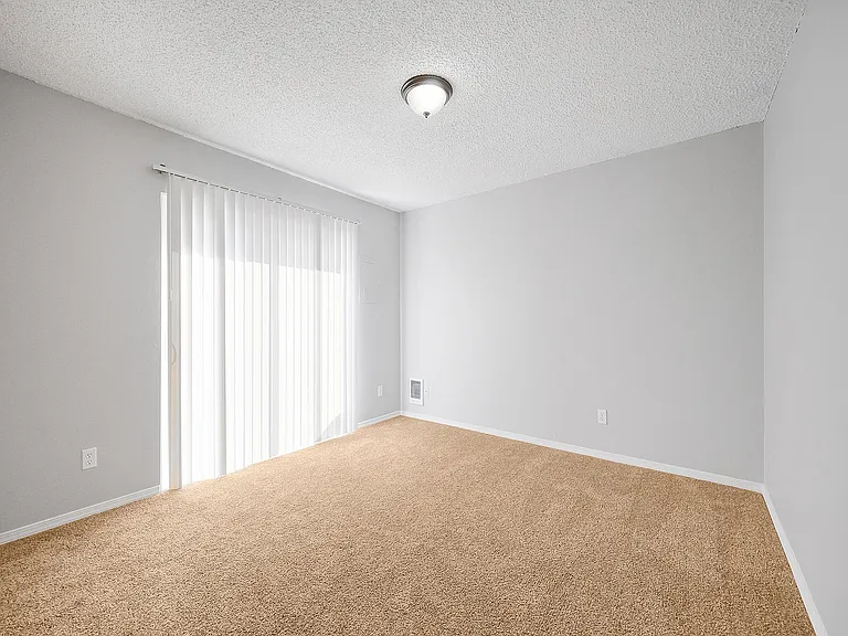 186 Molalla Ave #186 — Photo 14