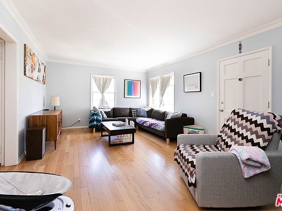 3rd image of 4101 Perlita Ave APT D