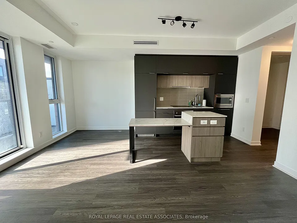 185 Alberta Ave #409