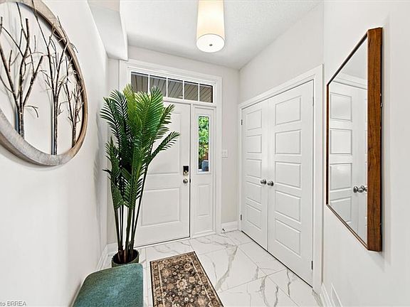 3rd image of 677 Park Rd N #162