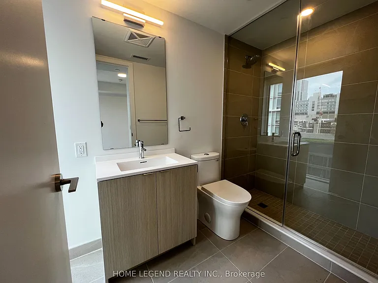 100 Queen St E #1515 — Photo 7