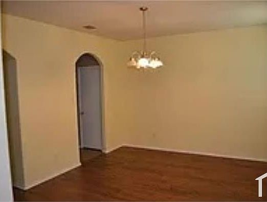 3rd image of 1215 Mockingbird Dr