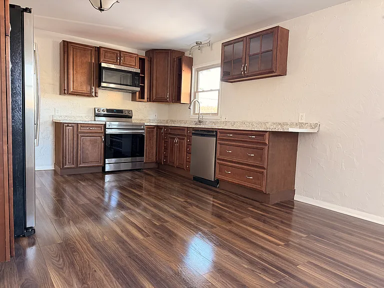 292 Washington St #2 — Photo 5