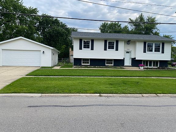 2nd image of 1244 Walnut Ave