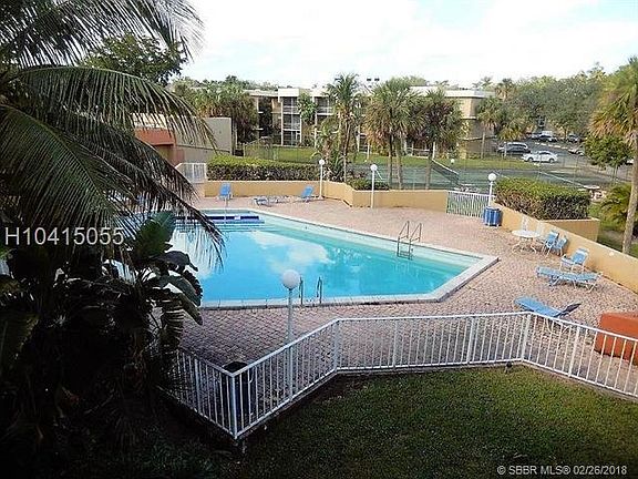 4th image of 4215 N University Dr APT 214
