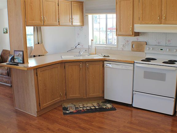 2nd image of 13858 E 50th St