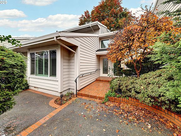 2nd image of 7165 SW East Lake Ct