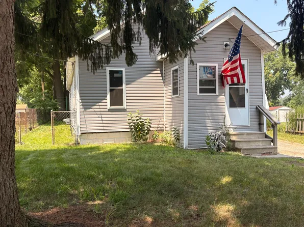 709 Kinney Rd, Pontiac, MI 48340