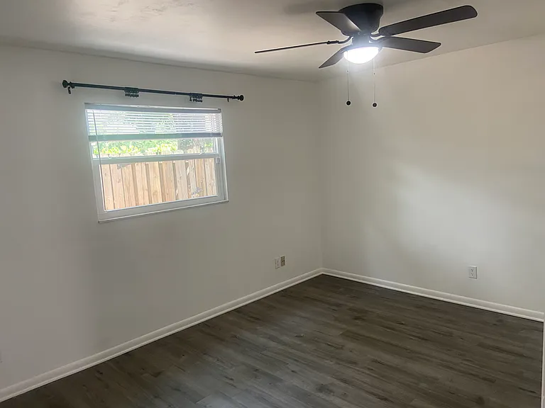 7022 Edgemere Ter — Photo 17