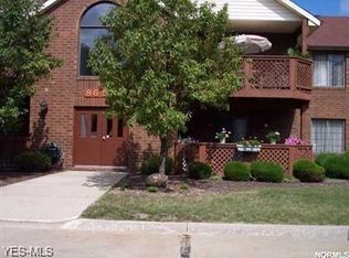 8655 Scenicview Dr #E105, Broadview Heights, OH 44147