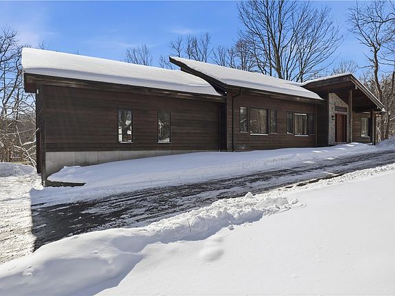 4th image of 407 Bluhm Rd