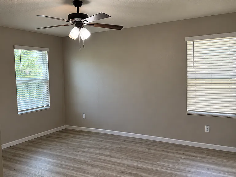 217 Brooklet Cir — Photo 12