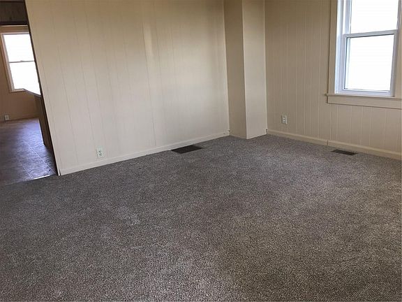 3rd image of 660 Floral Ave
