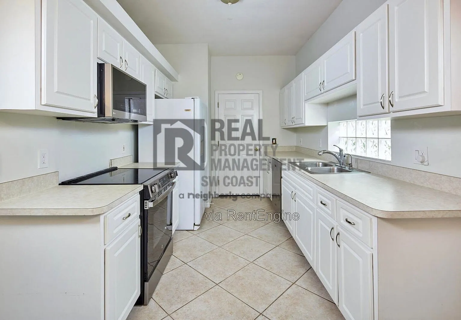 3 bed, 2.0 bath, 1208 sqft, $2,250 — Photo 3