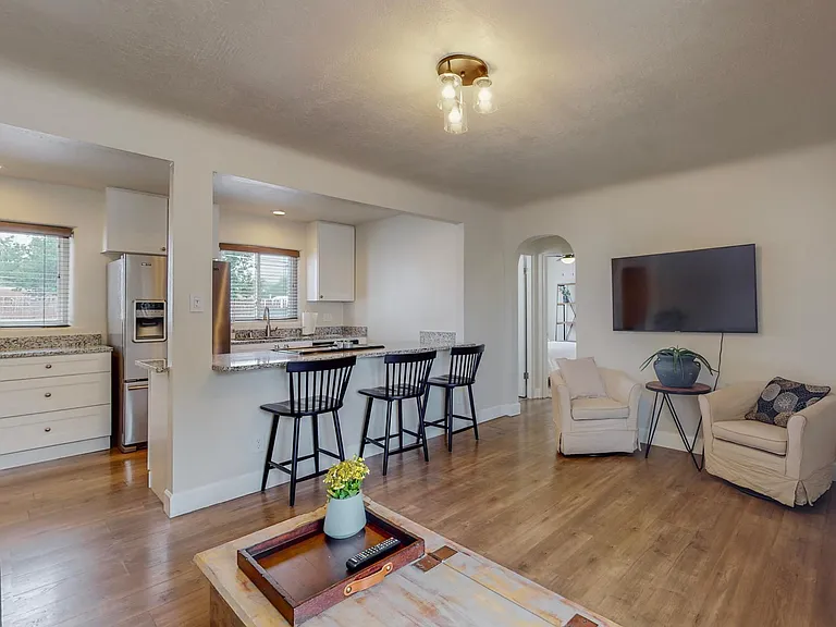 527 Gene Ave NW — Photo 15
