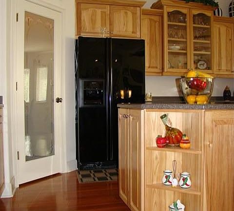 3rd image of 5700 Crestview Dr